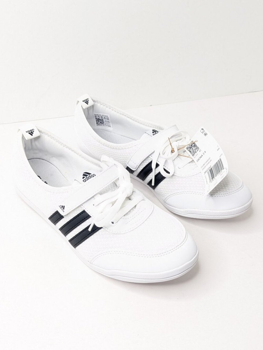 Adidas Diona 2.0 Lightweight Sneakers White Black Womens 8.5